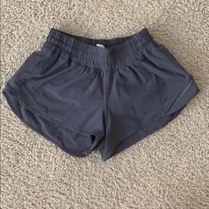 Lululemon Hottie Hot Short II, Size 2, 2.5